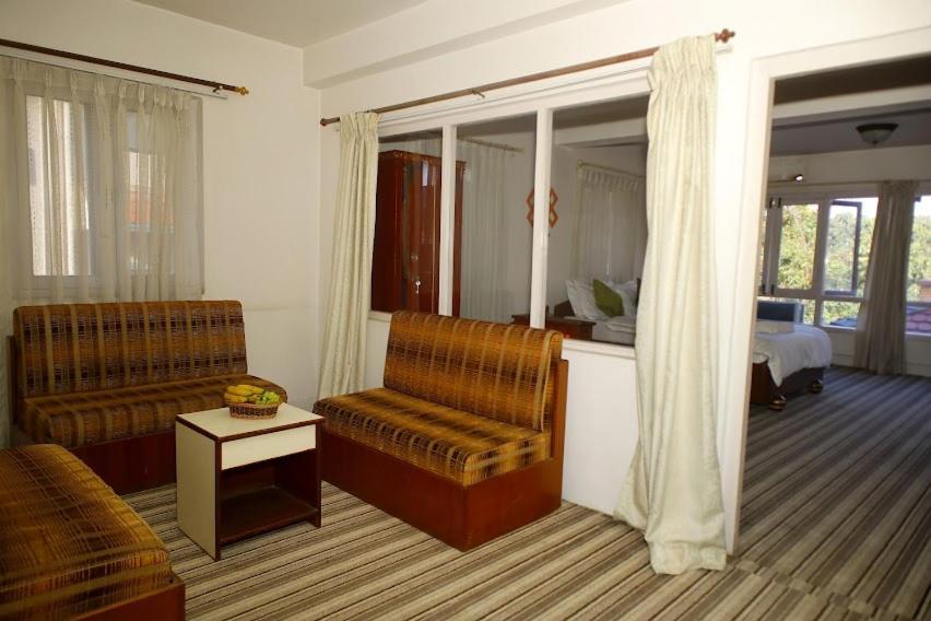 Bouddha Green Hotel Kathmandu Esterno foto
