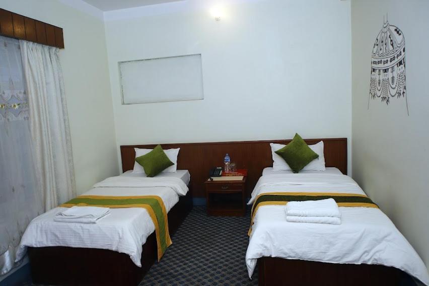 Bouddha Green Hotel Kathmandu Esterno foto