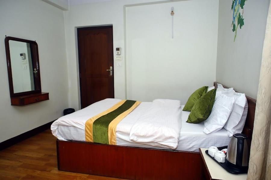Bouddha Green Hotel Kathmandu Esterno foto