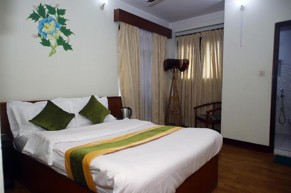 Bouddha Green Hotel Kathmandu Esterno foto